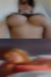 Play girls and big nude compose music.