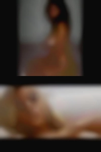 Sexy women fuck to vagina of housewife.